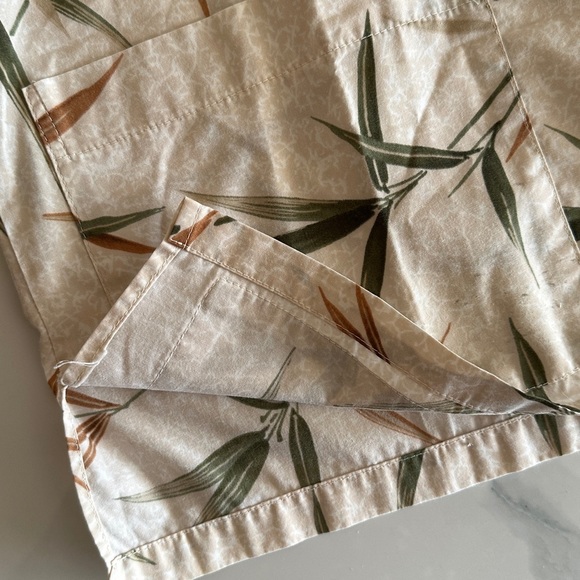 Malihini Hawaii Scrub Top XS bamboo print - Picture 4 of 4